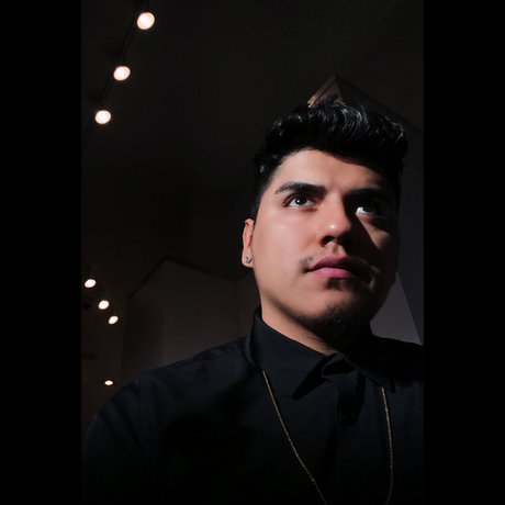 Lui Zalez onlyfans photo