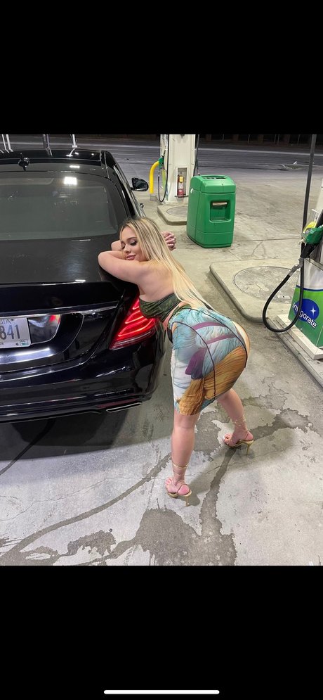 Sydney Banks_ onlyfans ass