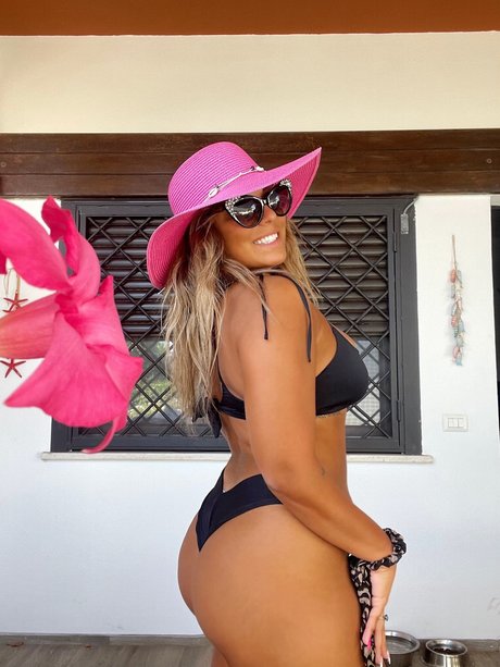 Super Chicca onlyfans leaks nude