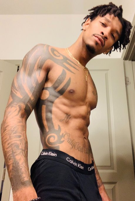 Marc Harrington topless onlyfans