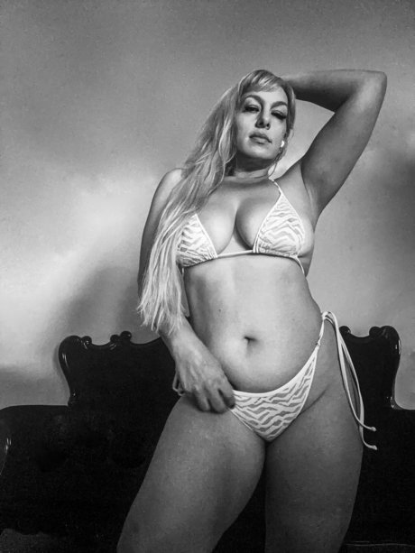 Onecurvyone only fans leaked porn