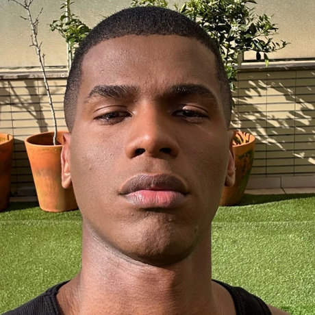 Hotbllack onlyfans fotos