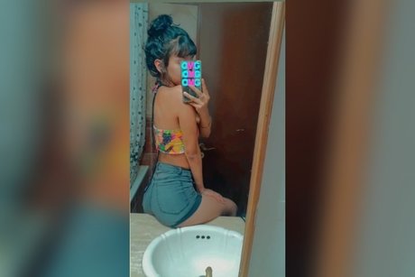 More_ onlyfans topless