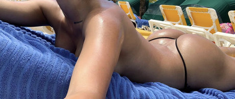 Naomi Taylor onlyfans leaks