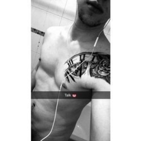 BrandonScottMc onlyfans topless