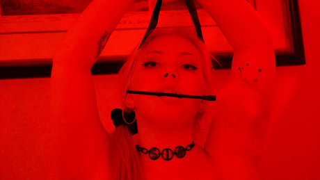 Luna Steele onlyfans post