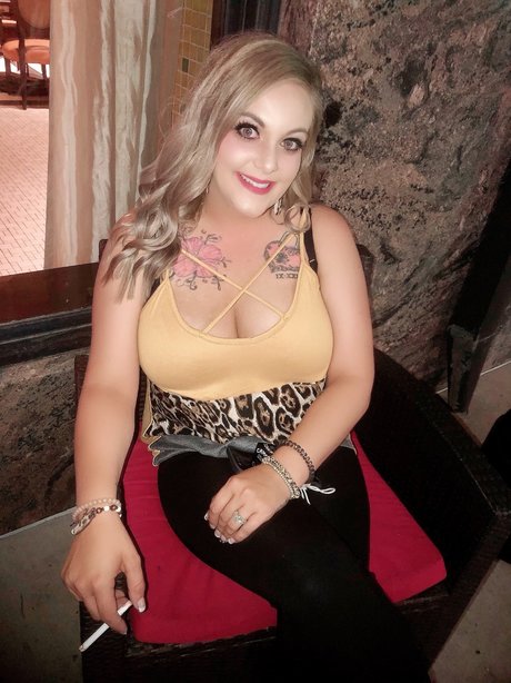 SmokingMlf onlyfans leams