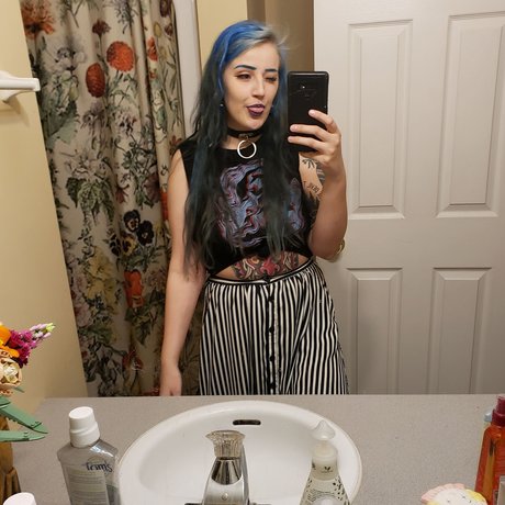 Ghoulfriend nude onlyfans pics