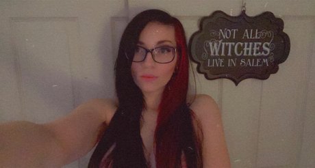 Amethyst Reign_ onlyfans model photo