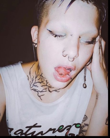 lusi n onlyfans nude content