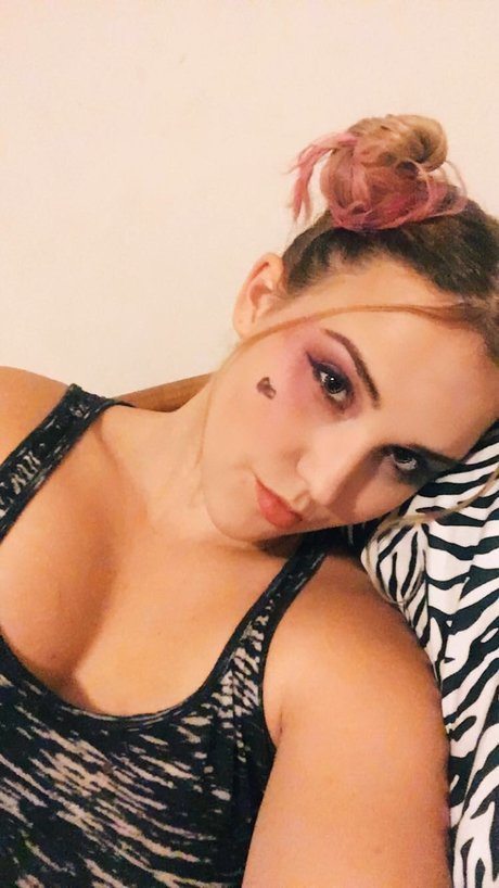 FreakyKitten onlyfans leak xxx