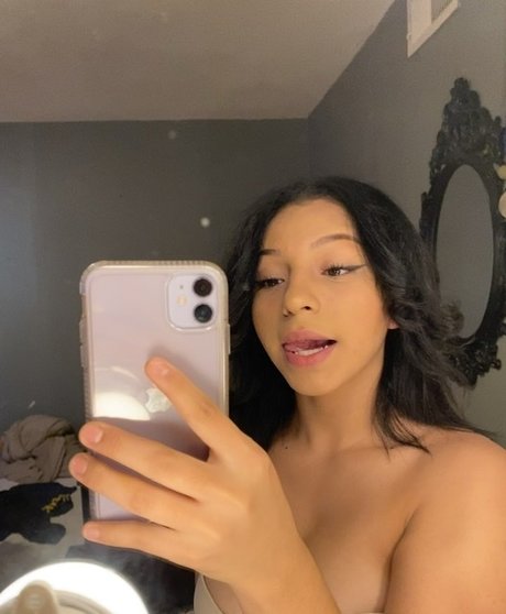 REMY onlyfans striptease