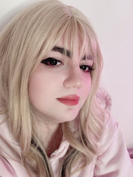 Nikola Strife onlyfans leak naked