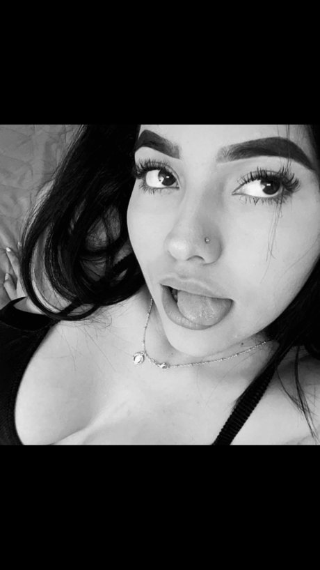 Valentina G_ onlyfans pics