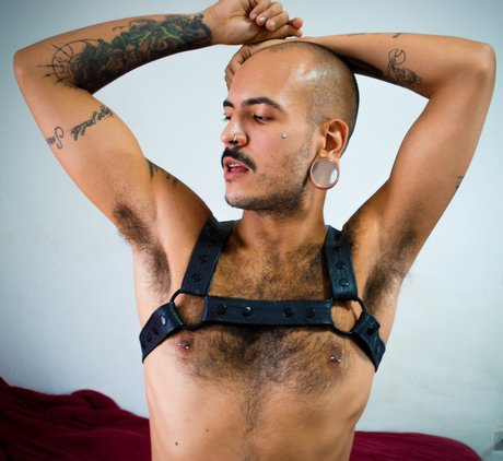 MIKA leaked onlyfans pics