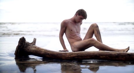 Cameron Price tits onlyfans