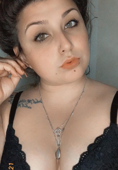 X Jracc onlyfans model