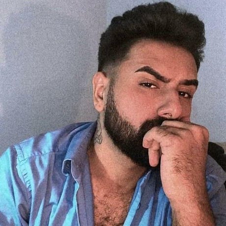 Arthurxv naked onlyfans pics