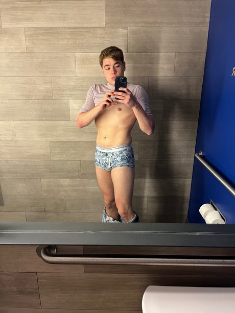 Dontshowyourwife nude onlyfans pics