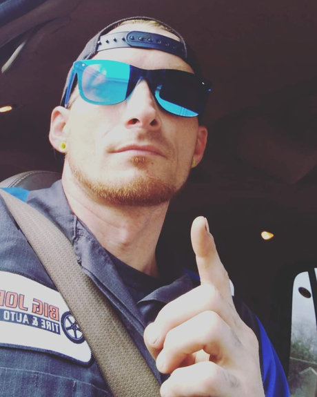 BrokenApostle porn onlyfans