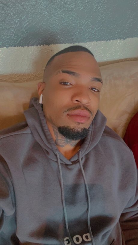 LickYoLips onlyfans nudes porn