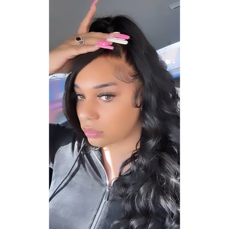 Lola Don onlyfans public photos