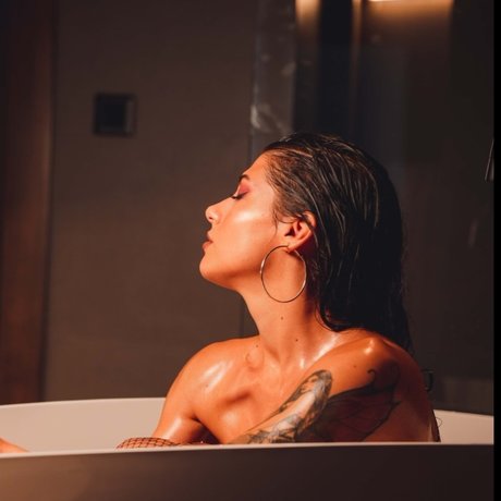 Claudia M Garcia onlyfans leaked photos