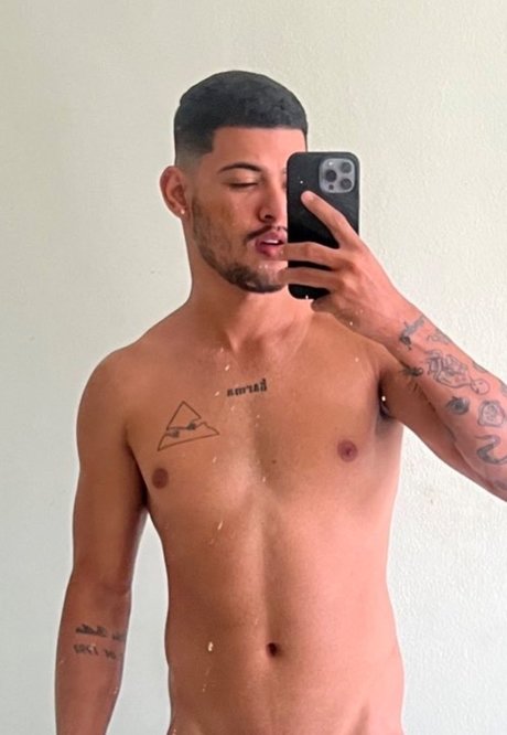Italo Montteiro onlyfans nude pics
