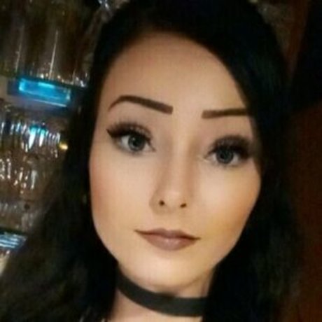 littlemissnaughtytw onlyfans leaks