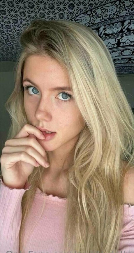 model onlyfans exclusive img