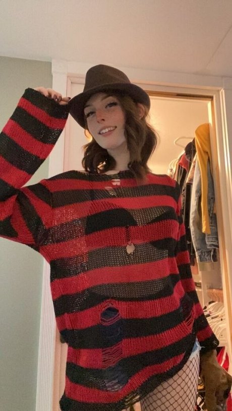 Soggyalien22 onlyfans sex leak