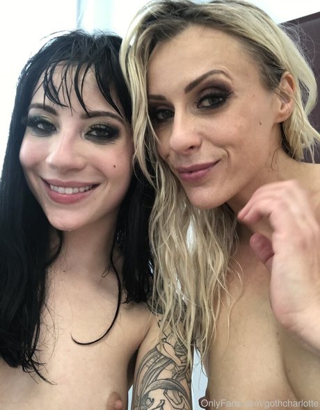 gothcharlotte onlyfans pics