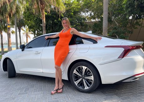 Lisa Rulit sexy onlyfans