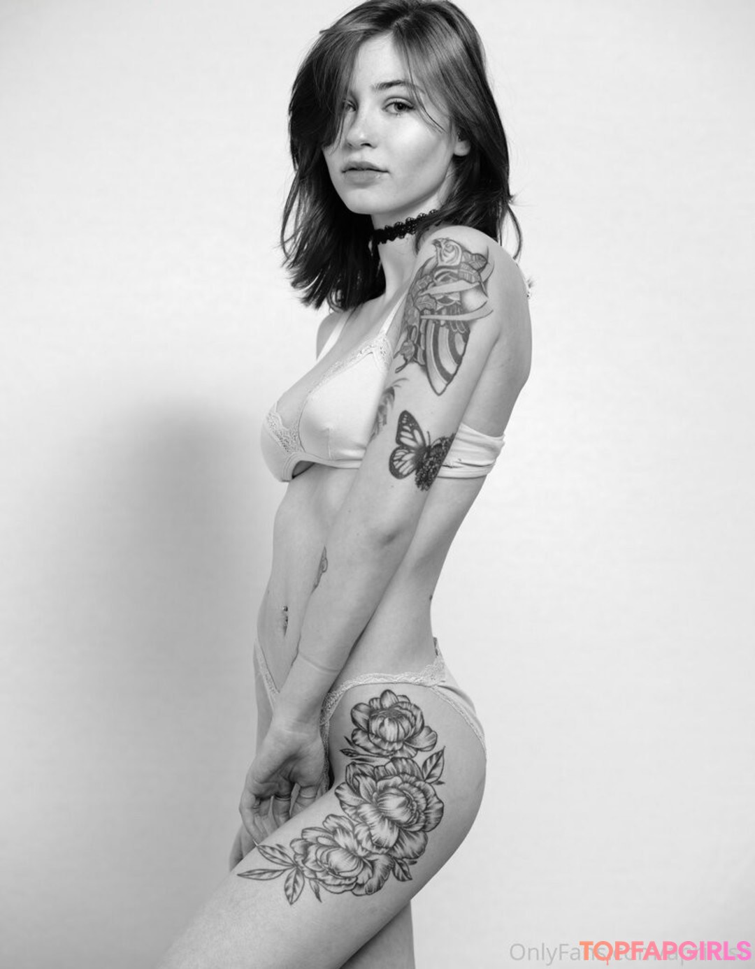 April Harel nude porn onlyfans