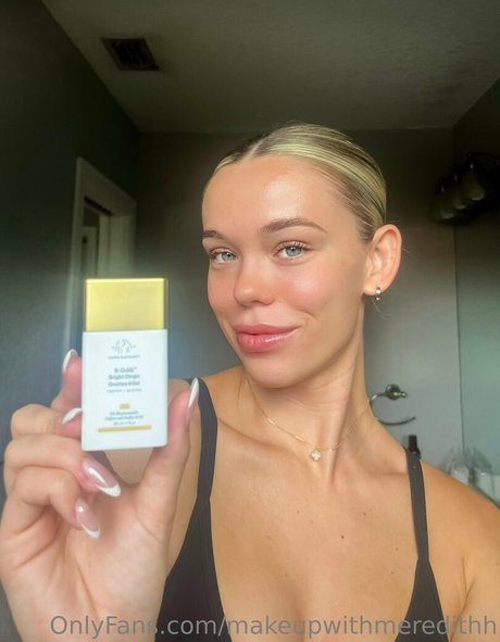 makeupwithmeredithh onlyfans leaked photos