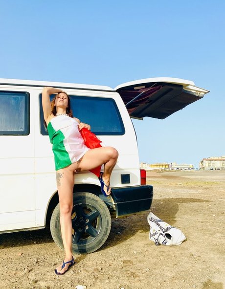 eggs out nude onlyfans leaks