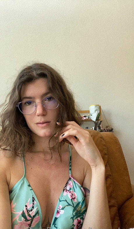 Taratea onlyfans striptease