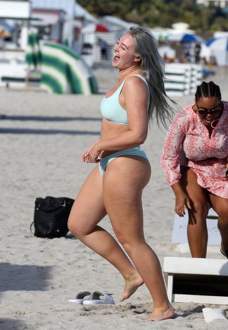 Iskra Lawrence Profile pic