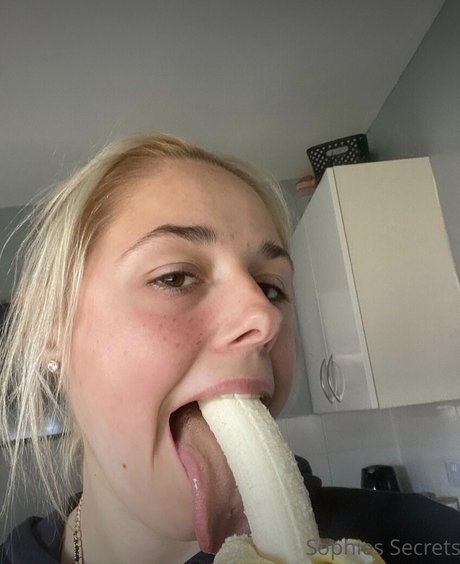 littletreasure44 naked on onlyfans