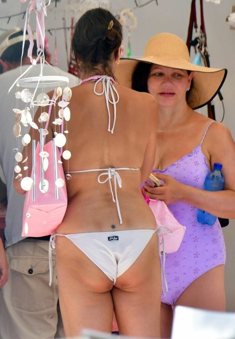 Melanie Sykes onlyfans images