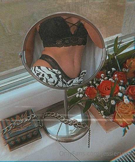 jessierussel only fans pic