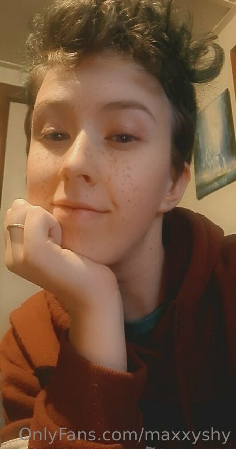 maxxyshy nudes onlyfans