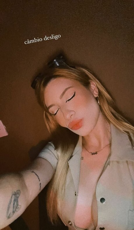 Carolina Camargo naked on onlyfans