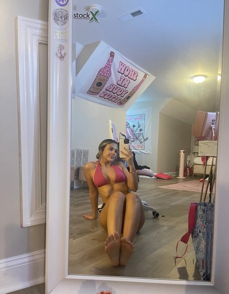 IsaMeccia onlyfans leaks nudes