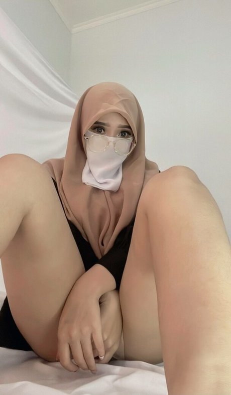 Hijab Camilla nude onlyfans leak