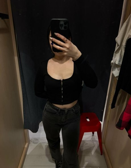 babyamaliaa onlyfans nude tits