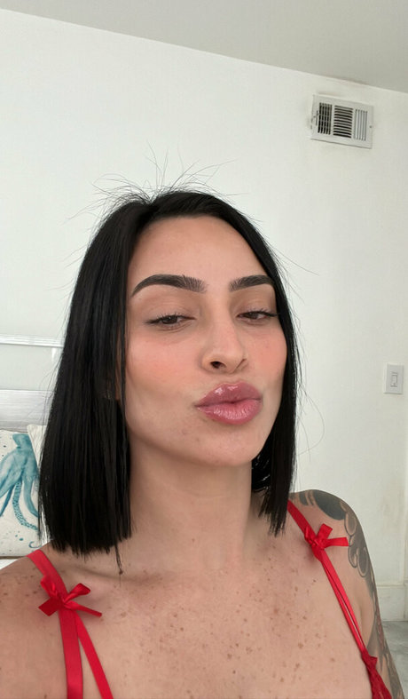 roselinllanes nude onlyfans leaks