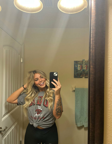 willowclarkk xxx onlyfans