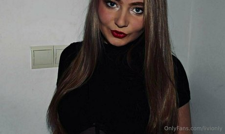 livionly onlyfans naked leak