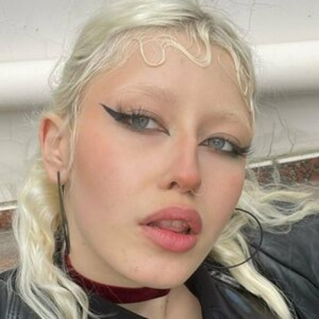 woodsnaomi onlyfans ass